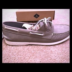 Women’s New Grey Sperry